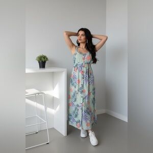 Summer Flower dress Size M